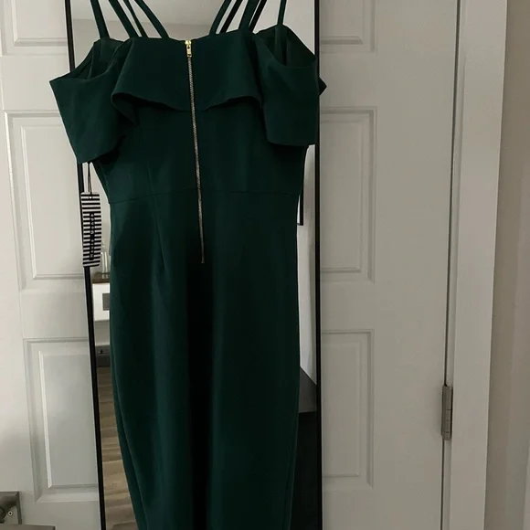 holiday dress for christmas party Tadashi Shoji CFM24399M - Knee-Length Sheath Dress